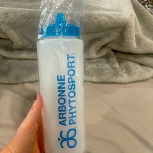 Arbonne phytosport water bottle New unopened Blue